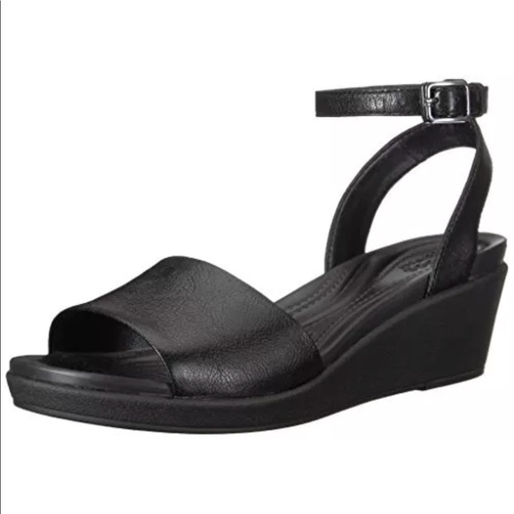 crocs dual comfort wedge